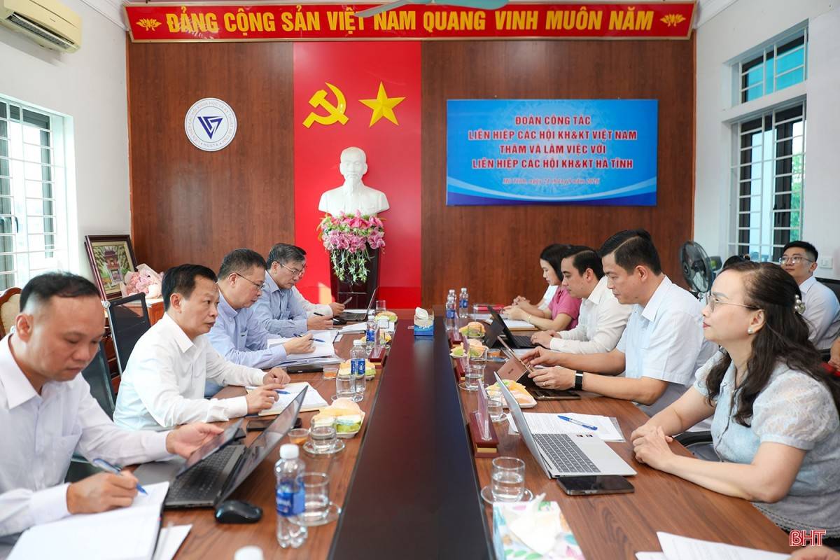 Hà Tĩnh phát huy nguồn lực trí thức, đưa khoa học vào các bài toán phát triển Hà Tĩnh phát huy nguồn lực trí thức, đưa khoa học vào các bài toán phát triển